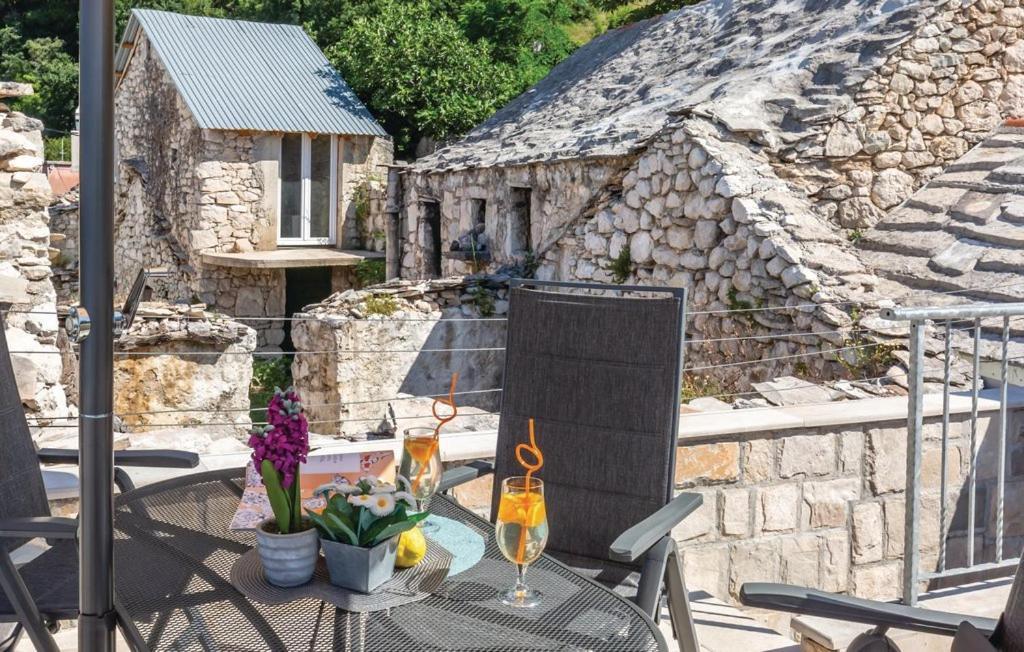Villa Kristina - Ferienhaus Baska Voda - Topici, Private Outdoor Swimmingpool, Wifi Экстерьер фото