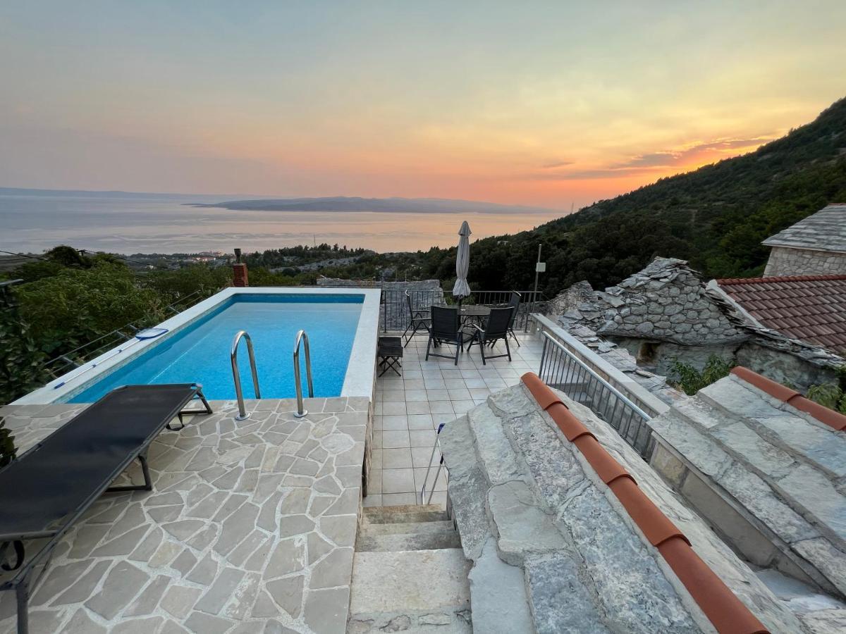 Villa Kristina - Ferienhaus Baska Voda - Topici, Private Outdoor Swimmingpool, Wifi Экстерьер фото