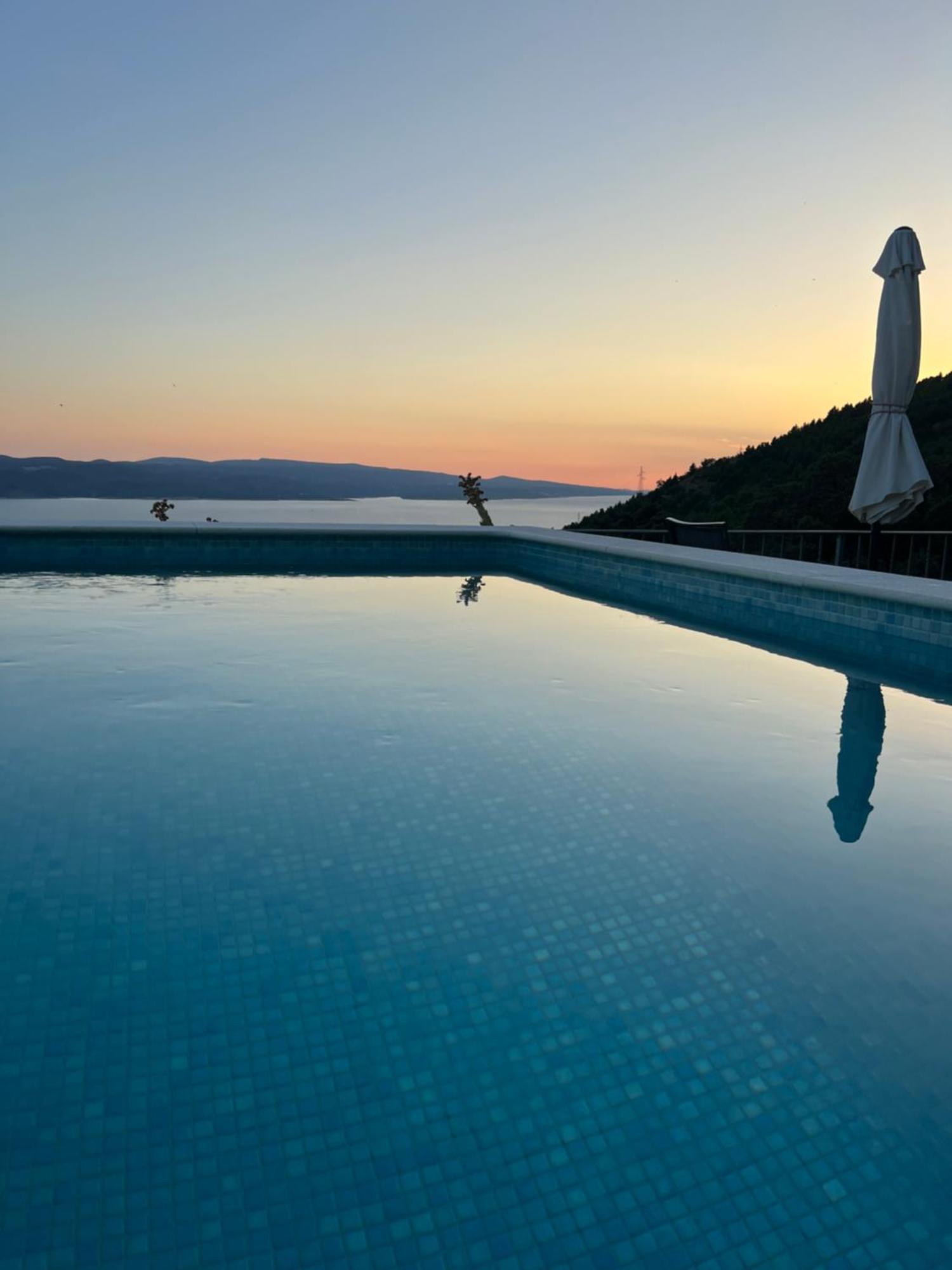 Villa Kristina - Ferienhaus Baska Voda - Topici, Private Outdoor Swimmingpool, Wifi Экстерьер фото